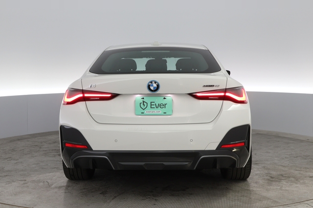 2022 BMW i4