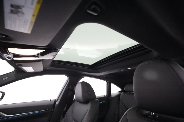 2022 BMW i4