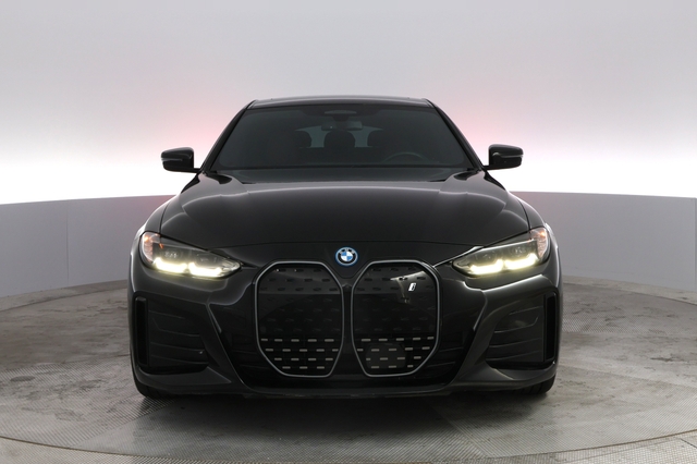 2023 BMW i4
