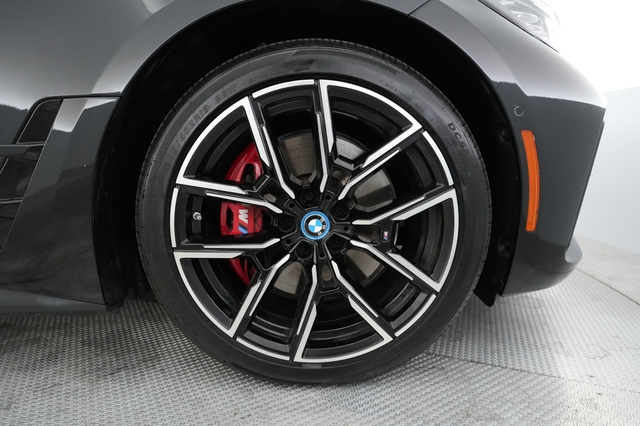 2023 BMW i4