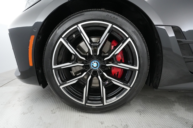 2023 BMW i4