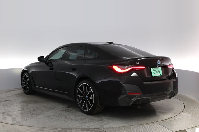 2023 BMW i4