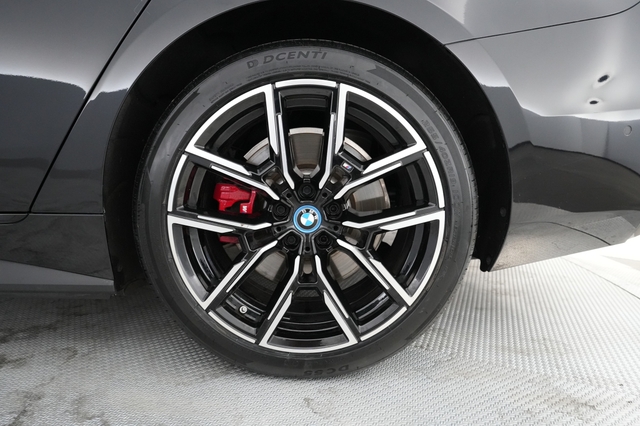 2023 BMW i4