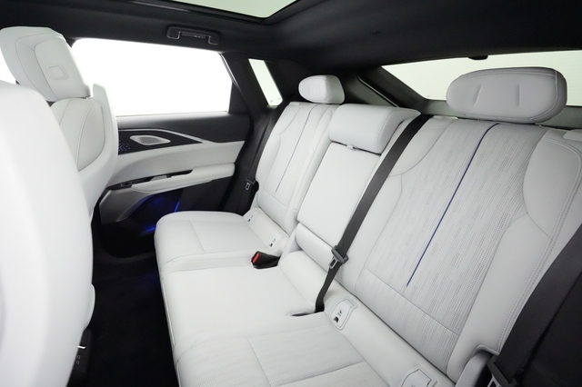 2023 Cadillac LYRIQ