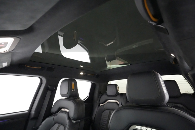 2022 Rivian R1T