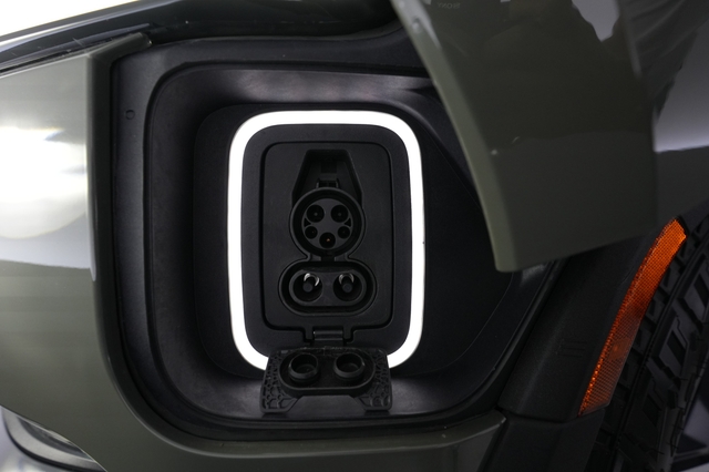 2022 Rivian R1T