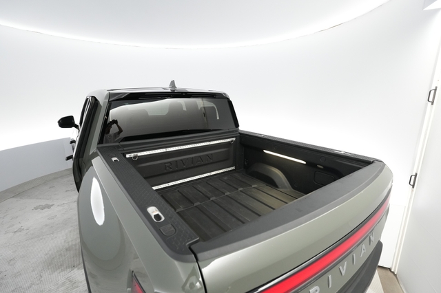 2022 Rivian R1T