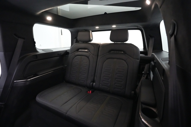 2024 Rivian R1S