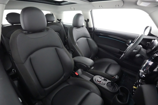 2023 MINI Cooper SE