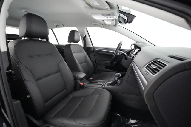 2017 Volkswagen e-Golf