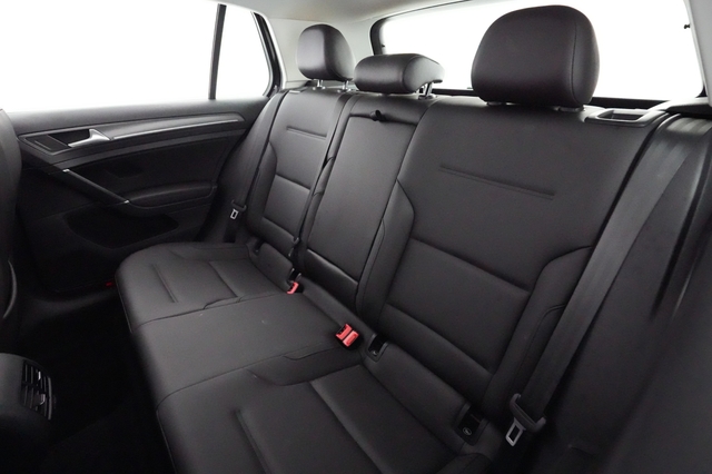 2017 Volkswagen e-Golf