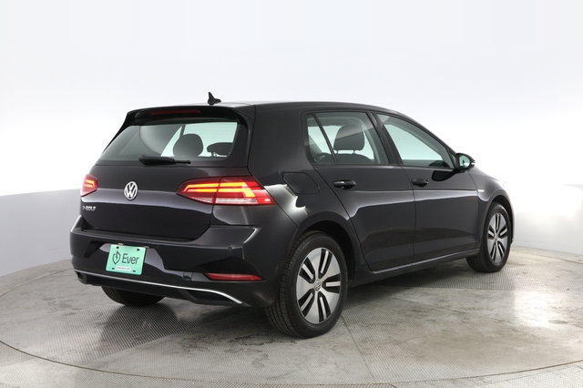2017 Volkswagen e-Golf