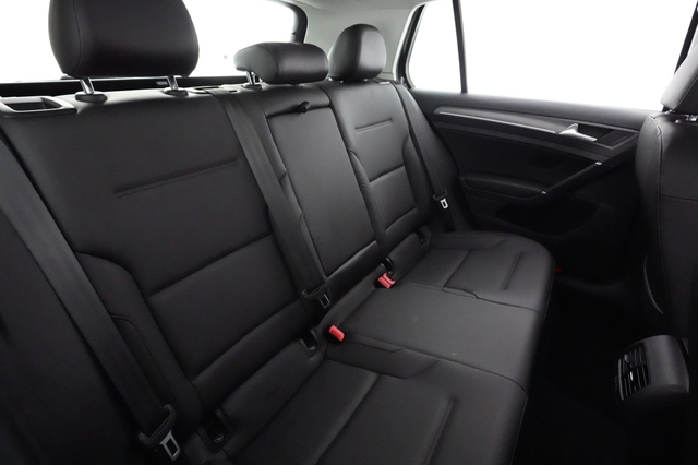 2017 Volkswagen e-Golf
