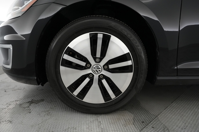 2017 Volkswagen e-Golf