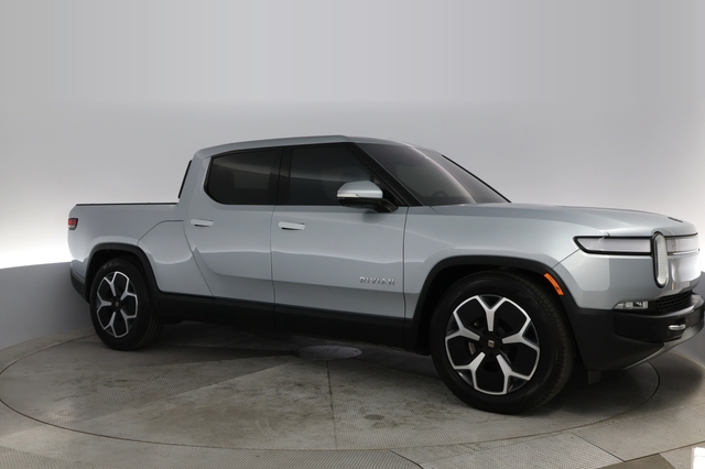 2024 Rivian R1T