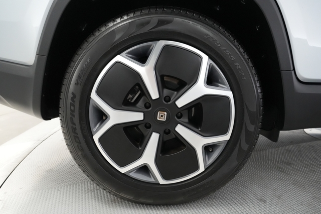 2024 Rivian R1T