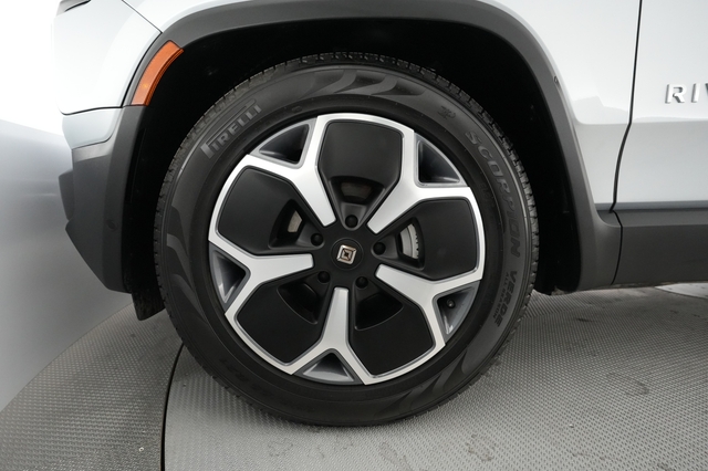 2024 Rivian R1T