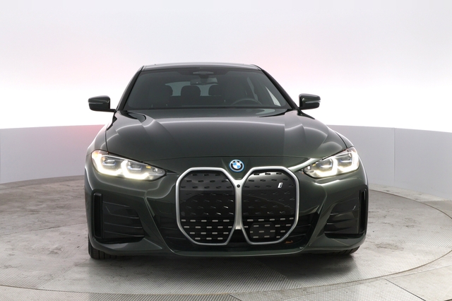 2024 BMW i4