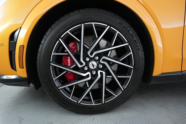 2021 Ford Mustang Mach-E