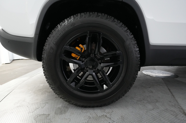 2023 Rivian R1S