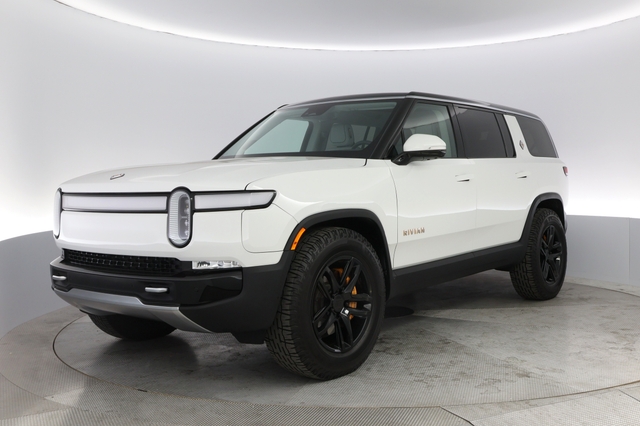 2023 Rivian R1S