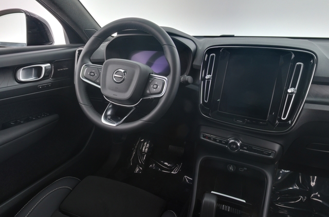 2023 Volvo C40 Recharge