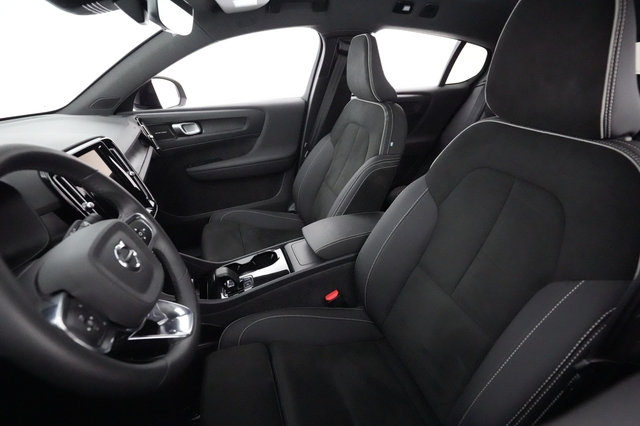 2023 Volvo C40 Recharge