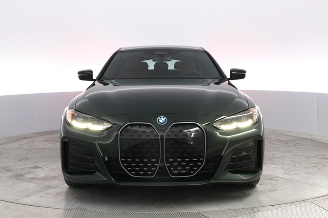 2024 BMW i4