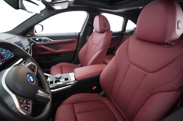 2024 BMW i4