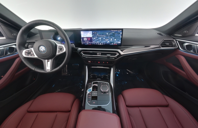 2024 BMW i4