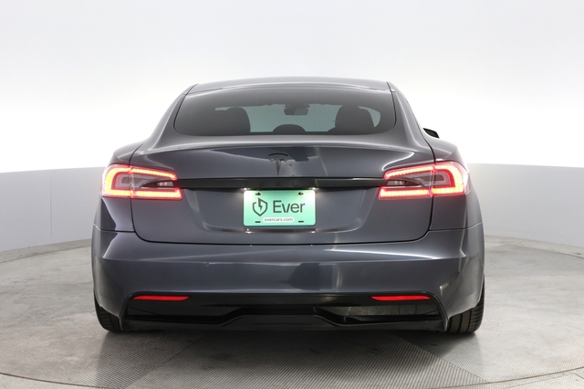 2022 Tesla Model S