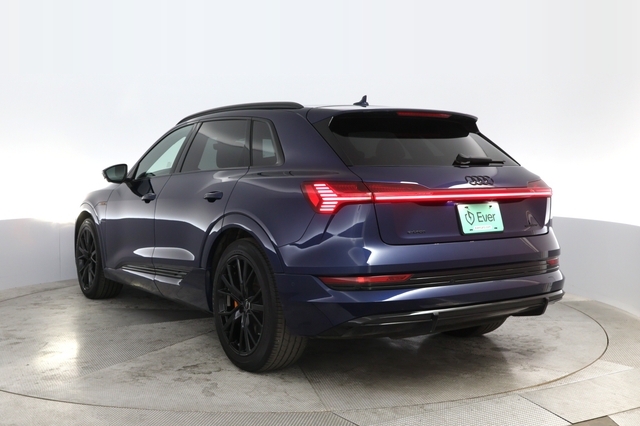 2022 Audi e-tron