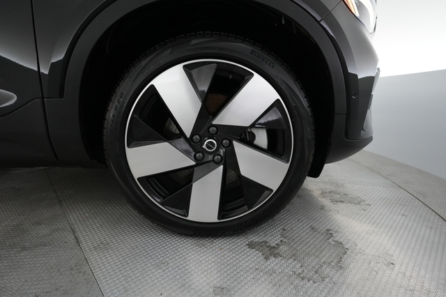 2024 Volvo C40 Recharge