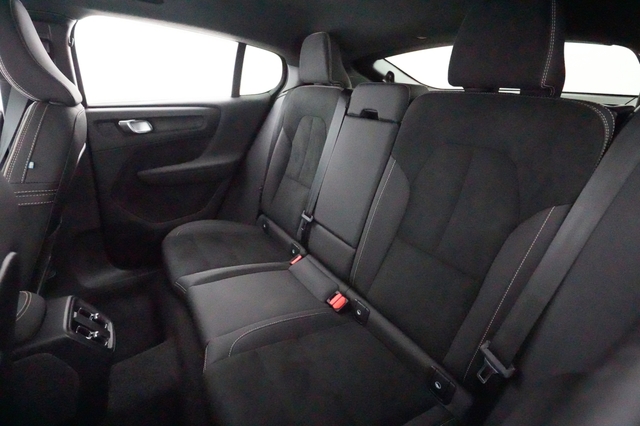 2024 Volvo C40 Recharge