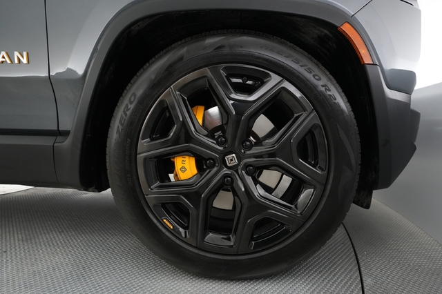 2024 Rivian R1T