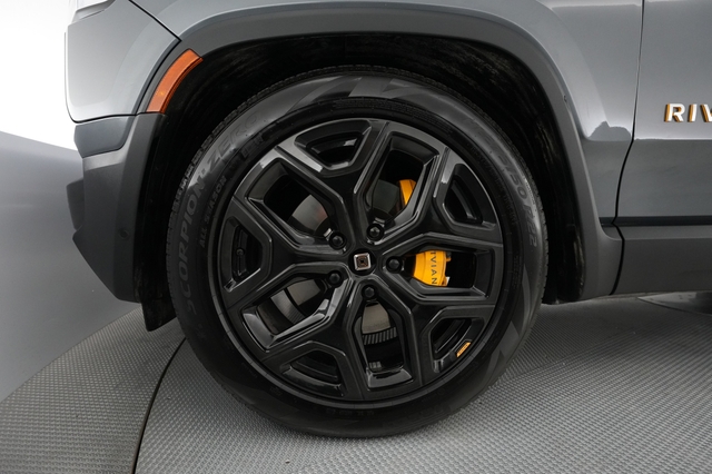 2024 Rivian R1T