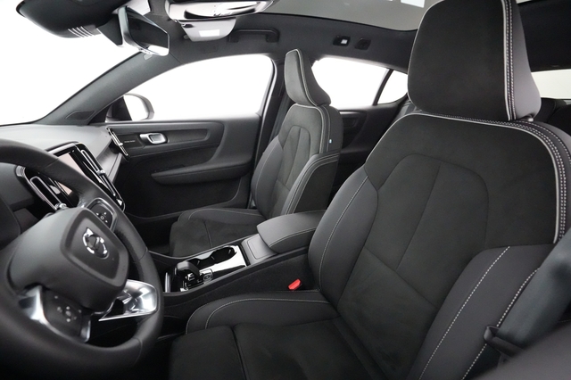 2023 Volvo C40 Recharge
