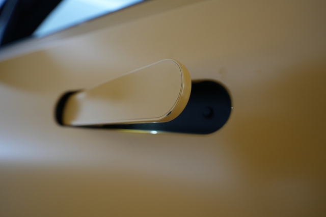 2023 Rivian R1S