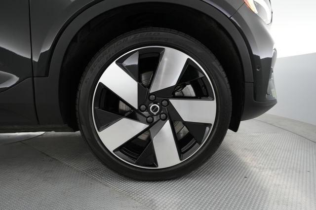 2023 Volvo C40 Recharge