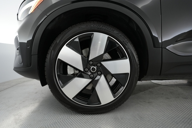 2023 Volvo C40 Recharge