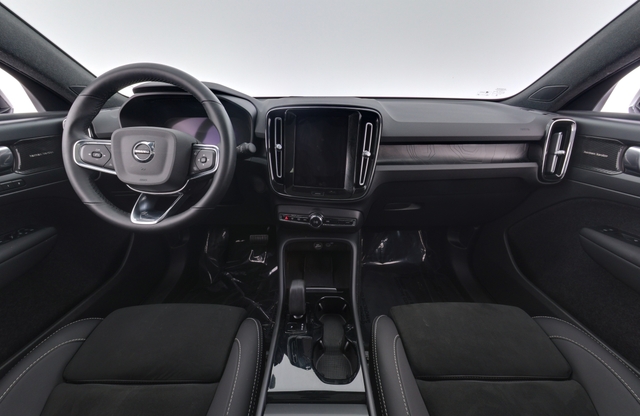 2023 Volvo C40 Recharge