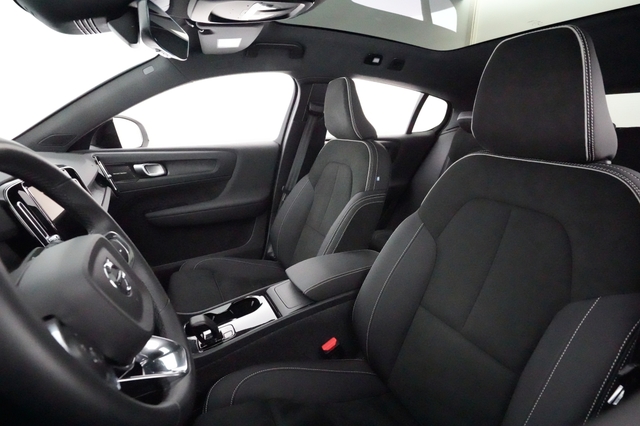 2023 Volvo C40 Recharge