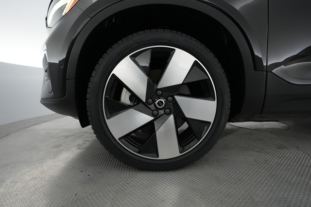 2023 Volvo C40 Recharge