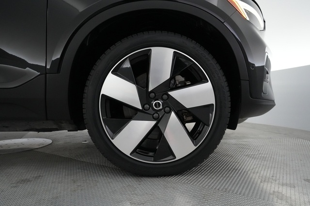 2023 Volvo C40 Recharge