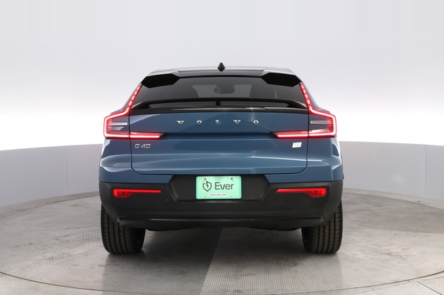 2022 Volvo C40 Recharge