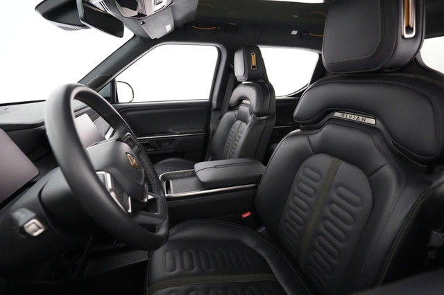 2024 Rivian R1T