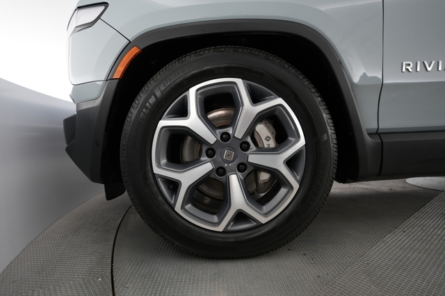 2024 Rivian R1T