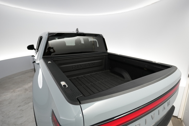 2024 Rivian R1T