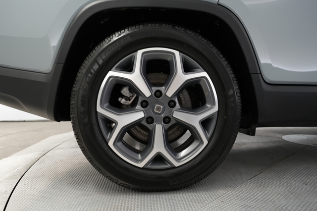 2024 Rivian R1T