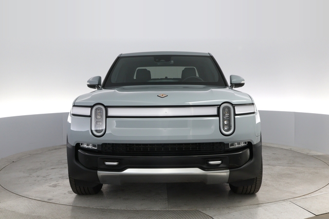 2024 Rivian R1T